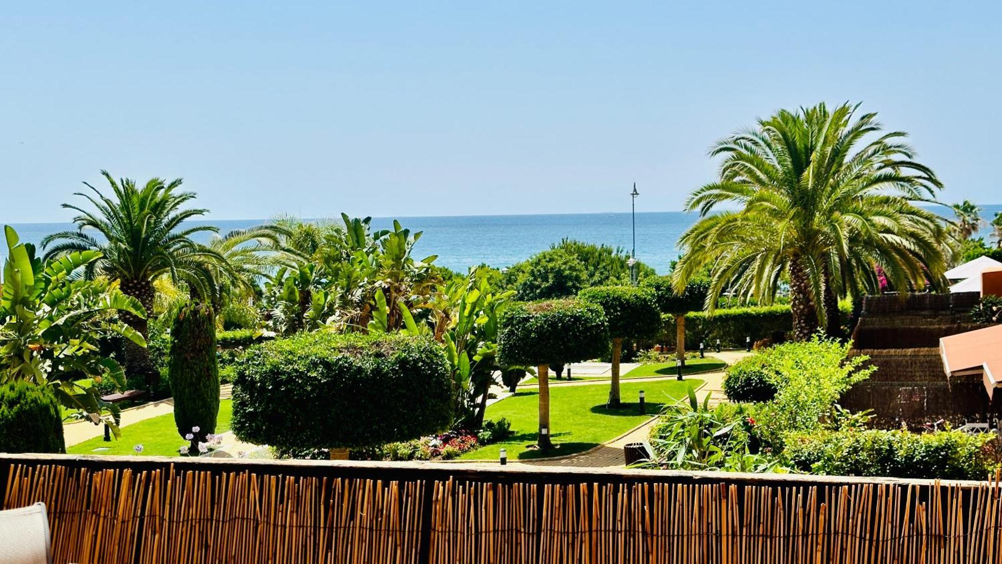 Apartamento Al Mar エステポナ エクステリア 写真