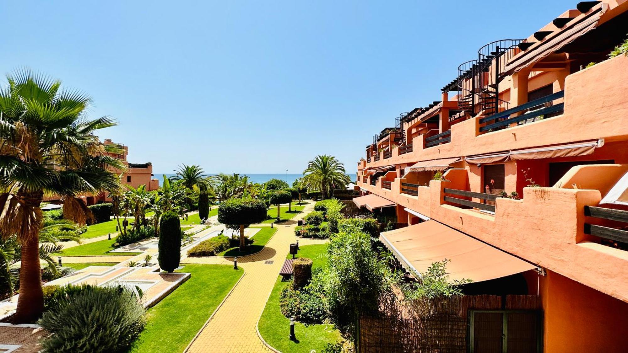 Apartamento Al Mar エステポナ エクステリア 写真